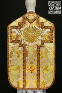 Roman chasuble with IHS application 